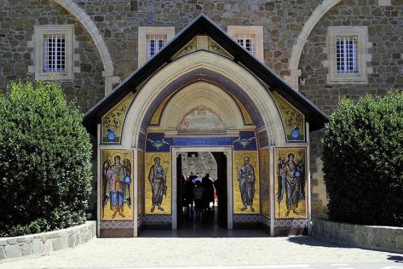 'Kykko Monastery Entrance' - кипр