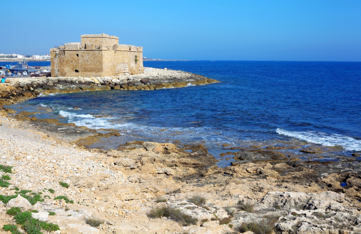 'Medieval fortification of Pafos bay, Cyprus' - кипр